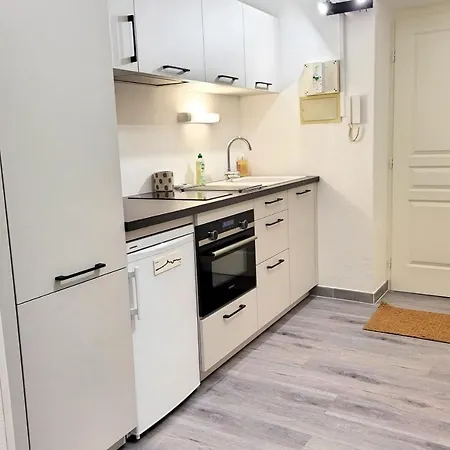 21M With Wifi In The Center And Near The Beach Bandol Exterior photo